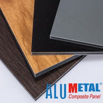 5800mm PE Alüminyum Kompozit Panel Baskı ACP 2mm Siyah Alüminyum Kompozit Levha