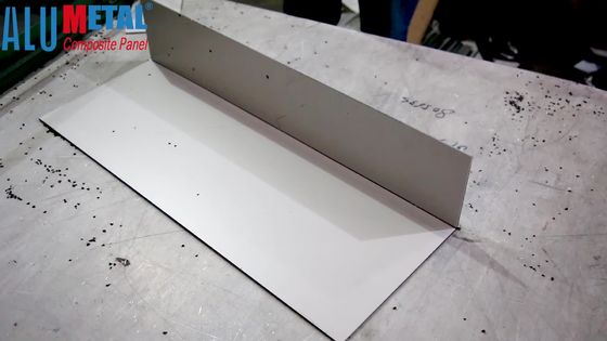 1250mm Eloksallı Dekoratif Alüminyum Sac Paneller Metal B1 FR